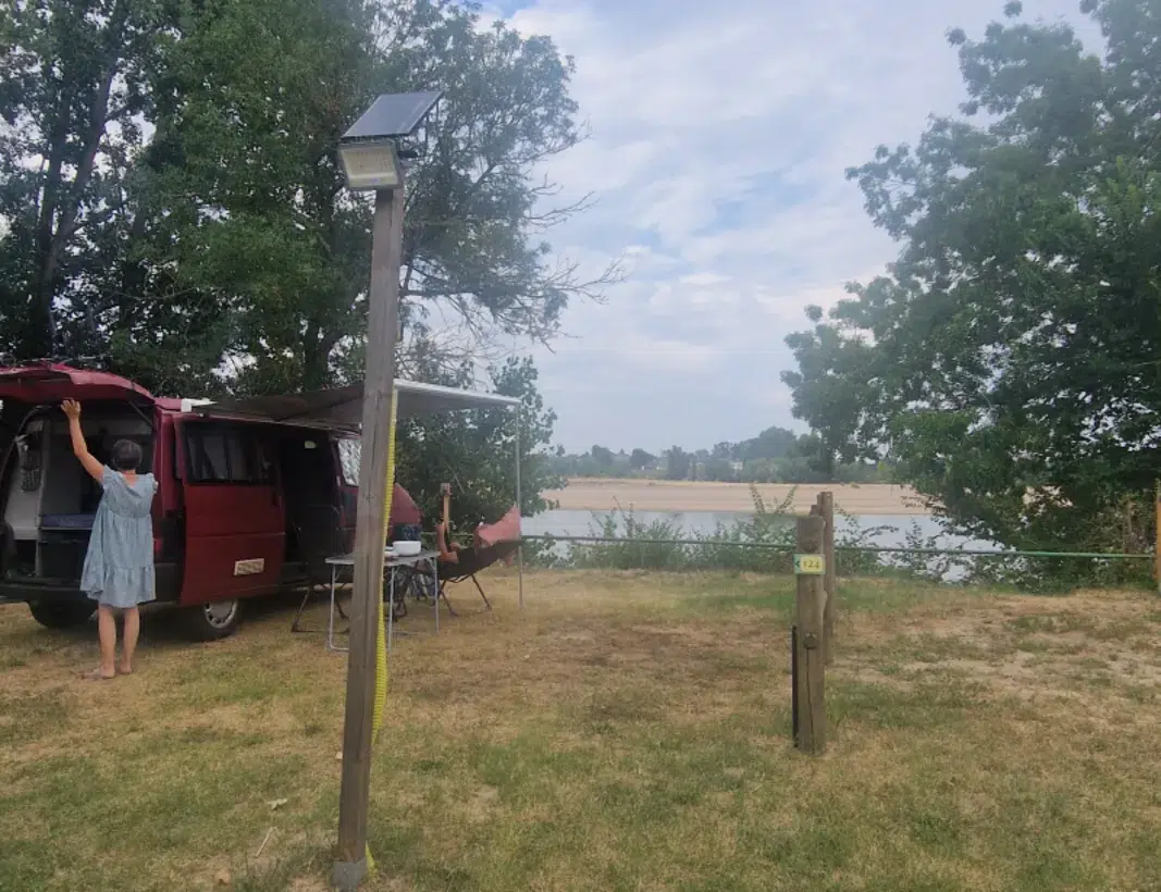Emplacement bord de Loire 04