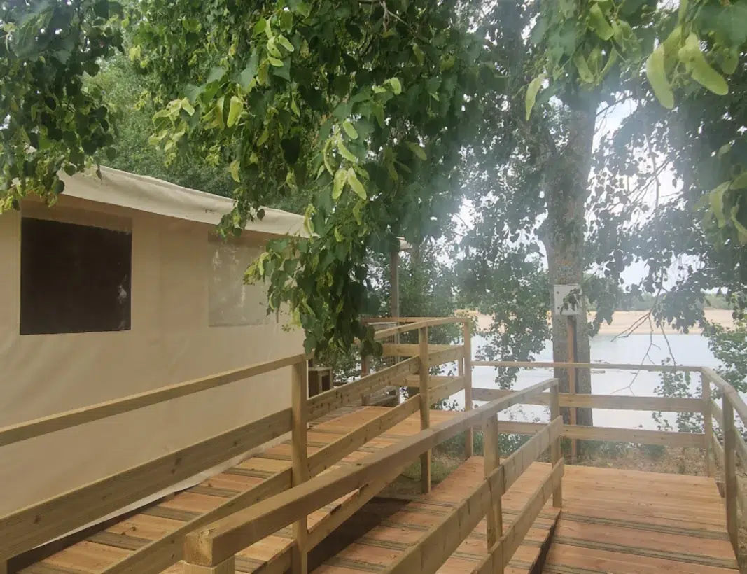 lodge Access 01